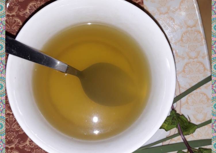Lemon grass and mint leaves tea