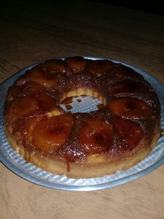 Una foto de Tarta de manzana invertida