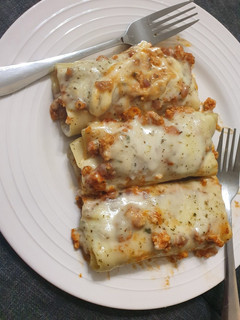 A picture of Lasagna roll.