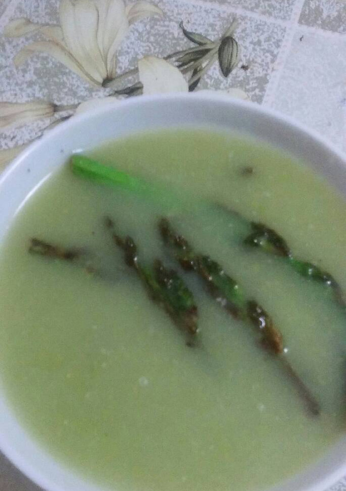 Una foto de Crema de espárragos a mi manera