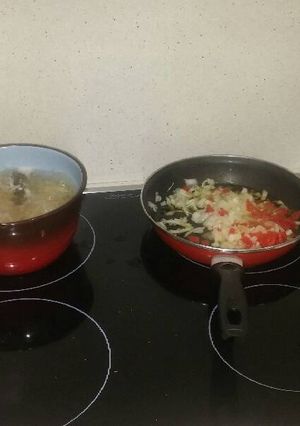 Foto principal de Espaguetti con morcilla frita
