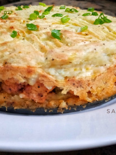 A picture of Potato chicken pie(shepherd's pie).