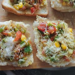 A picture of Cheats Garlic Bread.