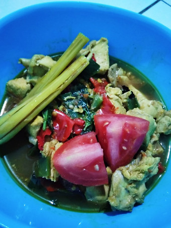 Resep 1. Ayam Bumbu Rempah Kemangi Simpel