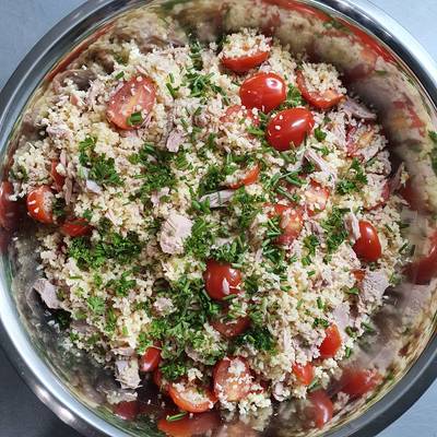 Jow - Recette : Salade semoule, tomate & thon
