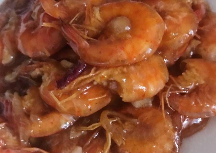 Bagaimana Menyiapkan Udang asam pedas, Sempurna