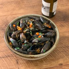 A picture of My love of Mussels❤️ - with butter sauce.
