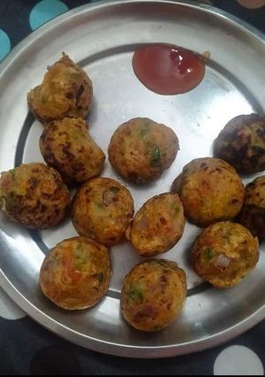 सूजी के अप्पे(suji ke appe recipe in hindi) रेसिपी मुख्य फोटो