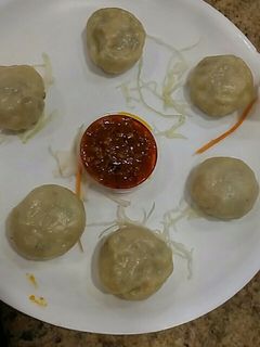 वेज मोमोज (Veg momos recipe in Hindi) रेसिपी मुख्य फोटो
