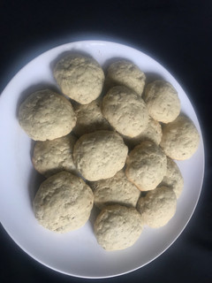 A picture of Coconut oats cookies.