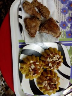 صورة لوصفة رز بنى بالمكسرات وفراخ كرسبى