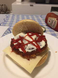 Una foto de Hamburguesa de soja texturizada fina