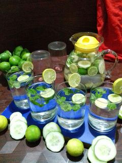 কিউকাম্বার জিঞ্জার লেমোনেড (Cucumber ginger lemonade recipe in bengali) রেসিপির প্রধান ছবি