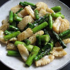 A picture of Garlic Butter Asparagus & Squid.