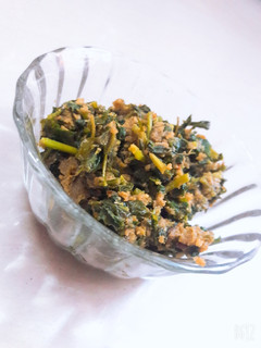 मेथी बेसन (methi besan recipe in Hindi) रेसिपी मुख्य फोटो