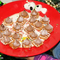 A picture of Chocolate Pretzel Kisses.