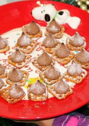 A picture of Chocolate Pretzel Kisses.