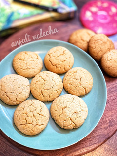 A picture of Coconut cookies.