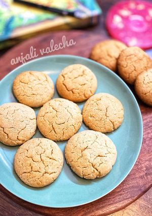 A picture of Coconut cookies.