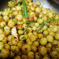 A picture of Gooseberry Salad.