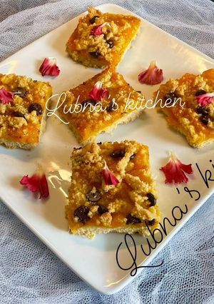 A picture of Mango and Chocolate Chips Crumb Bars:.