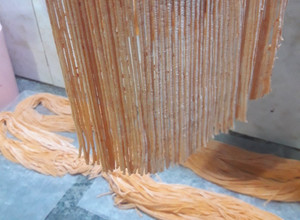 Una foto de Fideos caseros de morrón🍝