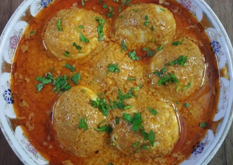 How to Make Homemade Mughlai Egg Korma