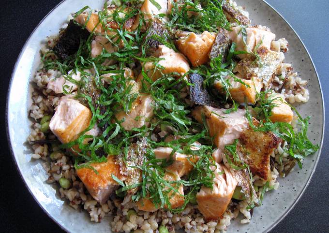 Grilled Salmon & Mixed Grains With Edamame