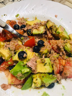 Una foto de Ensalada de atún 🥗