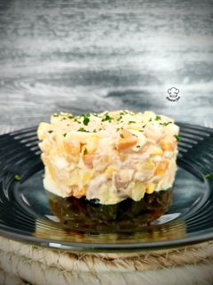 Una foto de Ensaladilla de patata con bonito