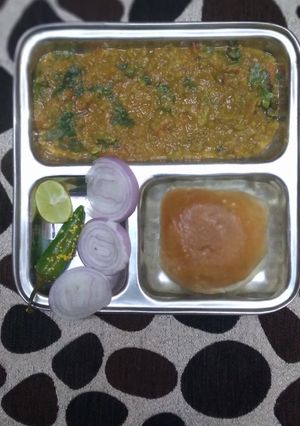 પાવભાજી (Pav Bhaji Recipe In Gujarati) રેસીપી મુખ્ય ફોટો