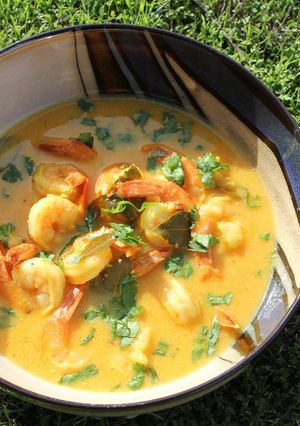 A picture of Coconut curry prawns.
