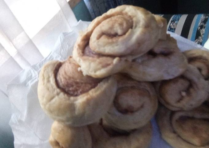 Peanut Butter Bread Rolls