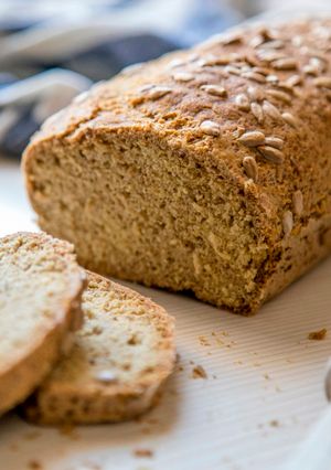 Könnyű kenyér (gluténmentes, tejmentes, cukormentes, élesztőmentes, vegán) recept fotója