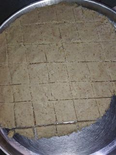 માંડવી પાક (Mandvi Paak Recipe In Gujarati) રેસીપી મુખ્ય ફોટો