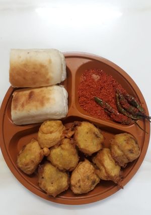 A picture of Batata Vada.