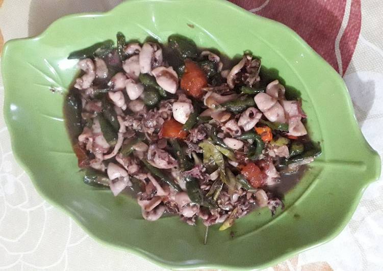 Oseng cumi cabe hijau kecombrang