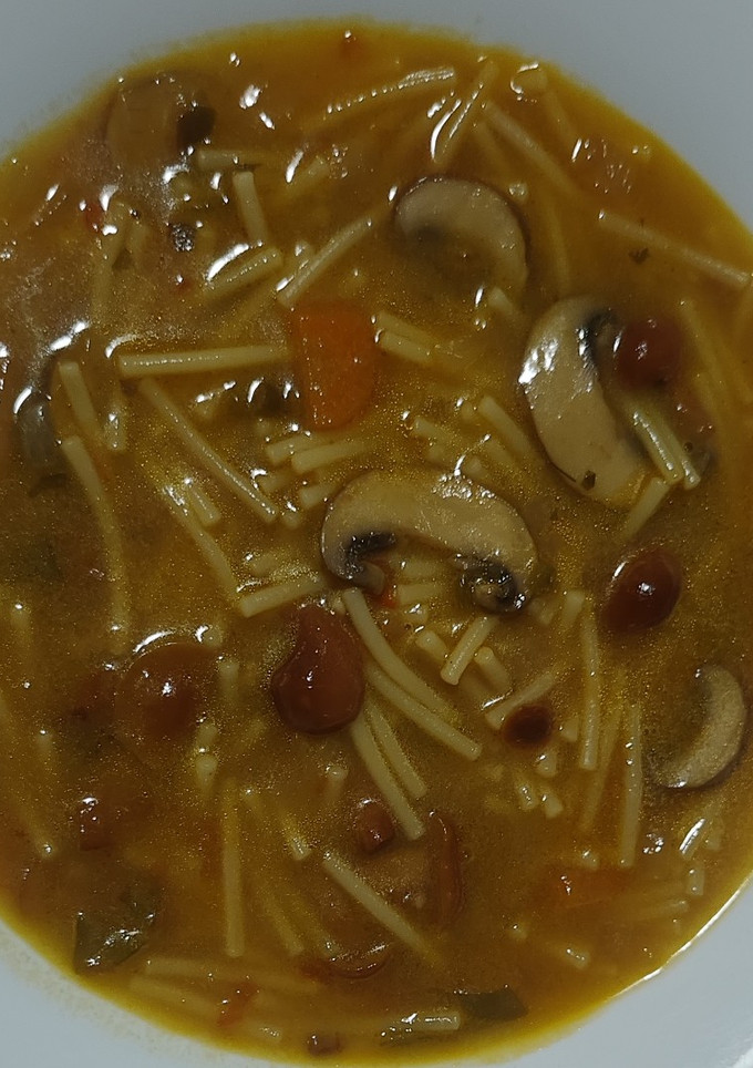 Una foto de Fideos con setas