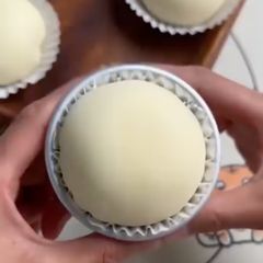 A picture of Mango Mochi.