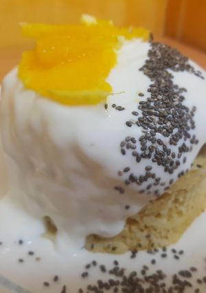 Una foto de Mug cake de naranja y yogur