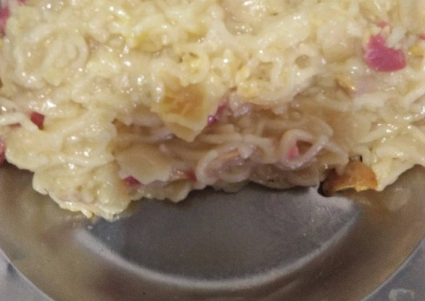 Makroni, ayam, mie, sosis schotel tanpa telur