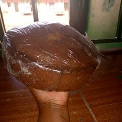 A picture of Fruitcake.