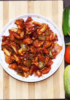 চিকেন প্যান ফ্রাই (chicken pan fry recipe in Bengali) রেসিপির প্রধান ছবি