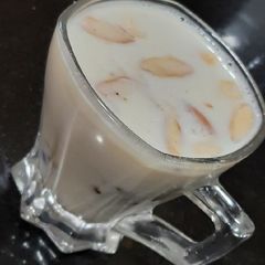 A picture of Khajoor dryfruit milk.