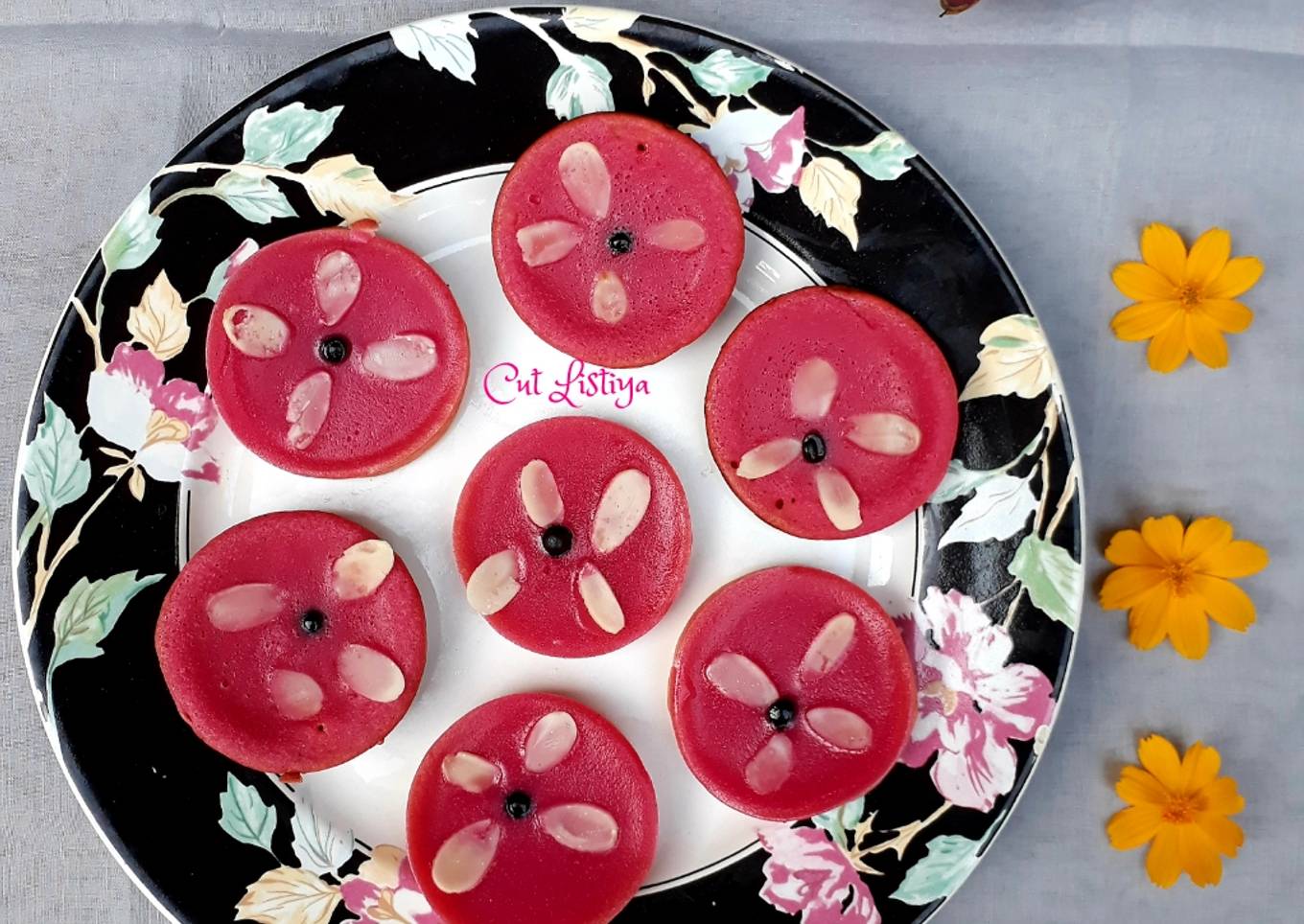Kue Lumpur buah naga