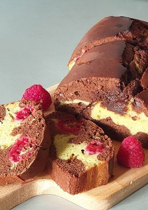 Une photo de Choco cake pistache framboise