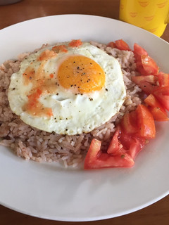 Una foto de Arroz Calentado & Huevo Fritos
