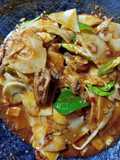 ผัดเผ็ดหน่อไม้ปลากระป๋อง