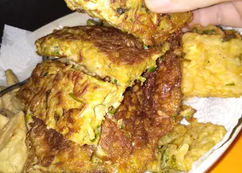 Siap Saji Omelet mie instant Ala Warteg