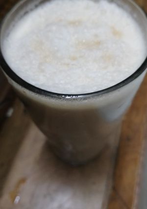 कोल्ड कॉफी (cold coffee recipe in Hindi) रेसिपी मुख्य फोटो